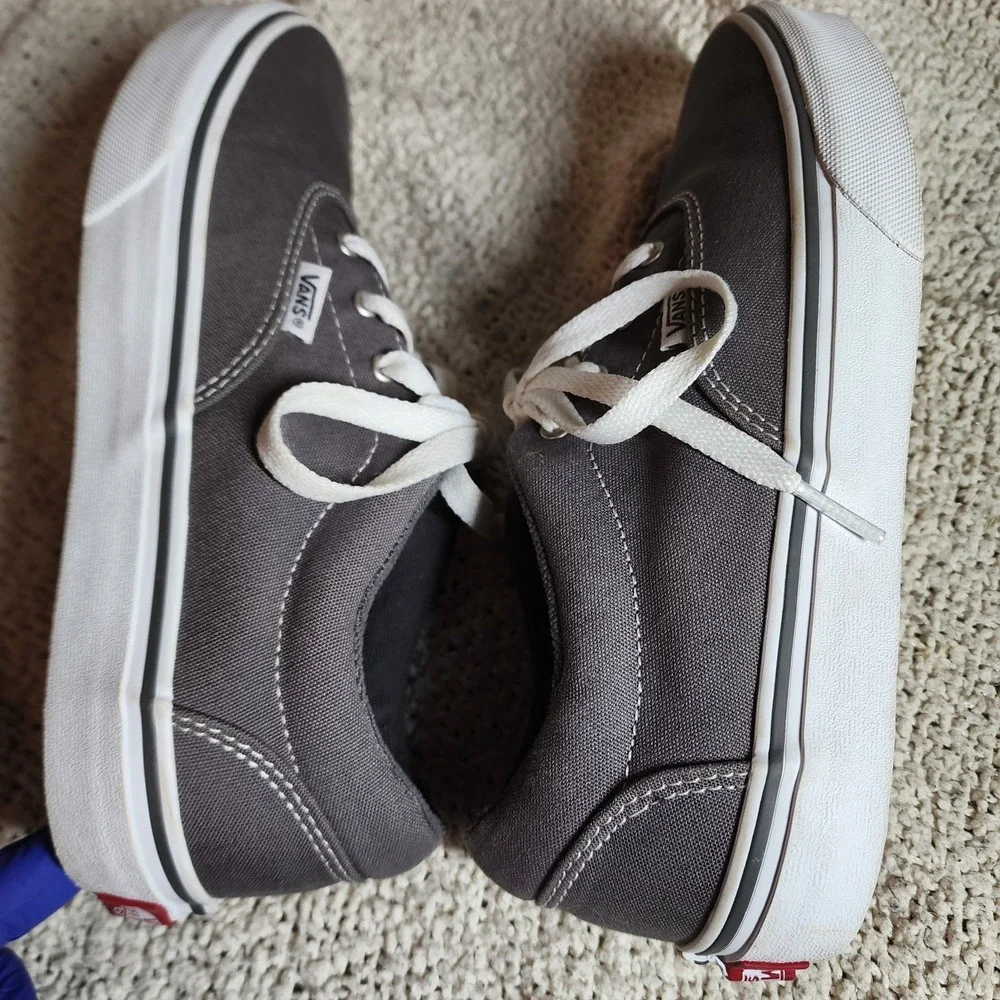 VANS  Pewter Gray Canvas Sneakers Shoes Youth Size 5 Lace Up Comfort